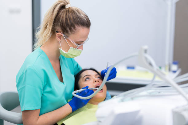 Best Weekend Emergency Dentist in Meriden, CT